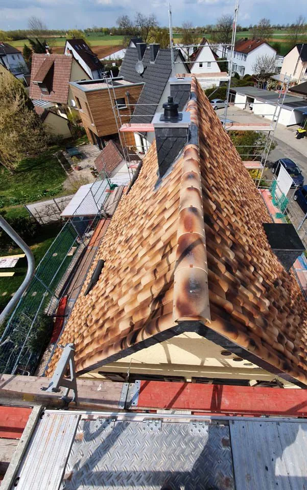 Bauverlauf 20042021 10 Dachbau Entstehung Gebaelk 03 Dachbau Bossert