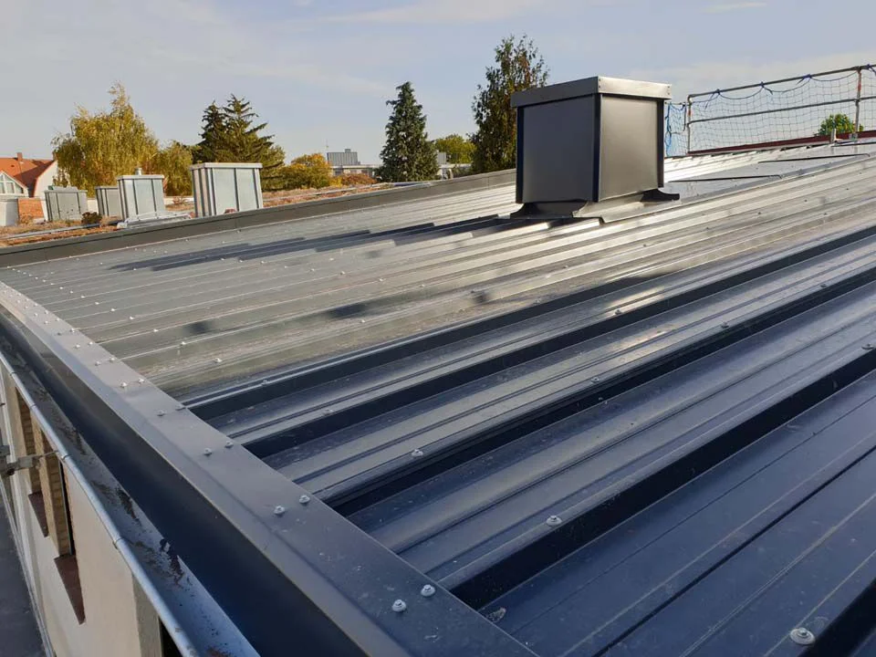 Blech 13012021 01 Spenglerei Blecheindeckung Dachbau Bossert