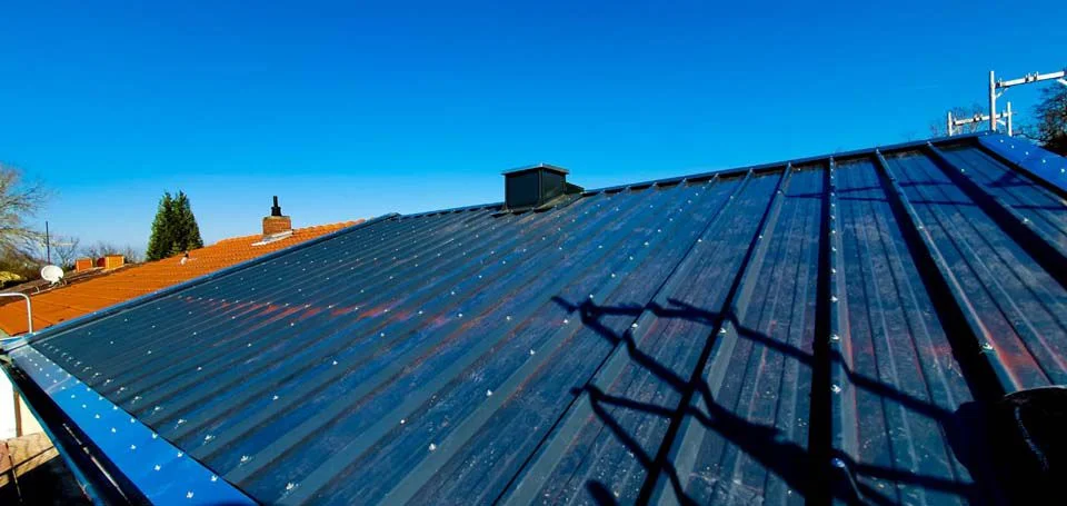 Blecheindeckung 01 Spenglerei Blecheindeckung Dachbau Bossert