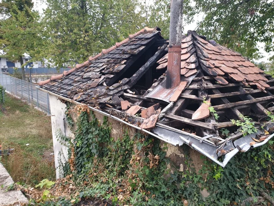 Dachstuhl Eindeckung 01 Dachbau Sanierung Von Brandfall Dachbau Bossert