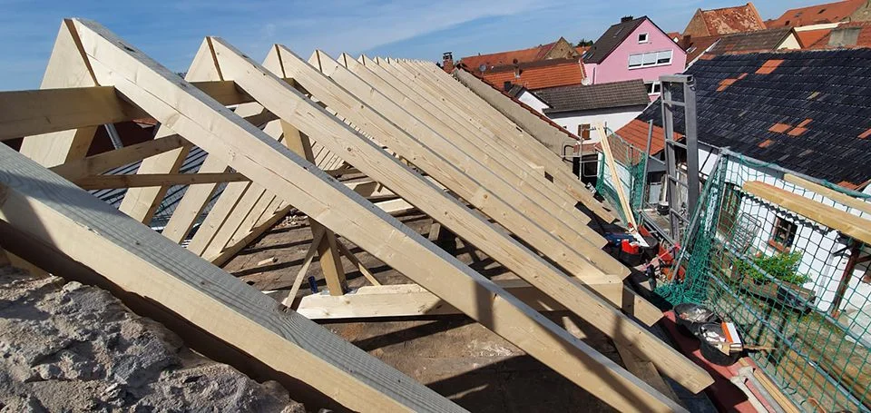 Ref Dachstuhl Montage 03 Dachbau Entstehung Gebaelk 02 Dachbau Bossert