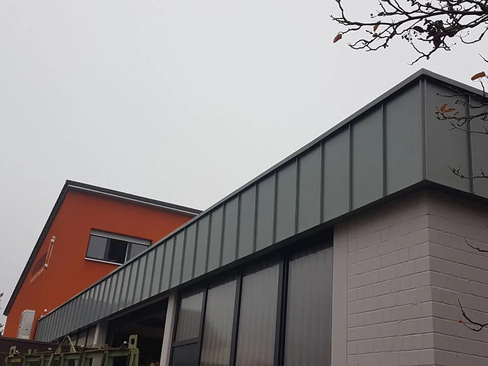 Referenzen Dach 13 Gross Spenglerei Blecheindeckung Dachbau Bossert