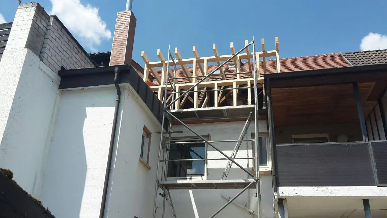 Referenzen Dach 17 Gross Holzbau Zimmererarbeiten Dachbau Bossert