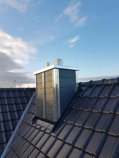 Referenzen Kamin 02 Gross Spenglerei Kaminverkleidung Dachbau Bossert