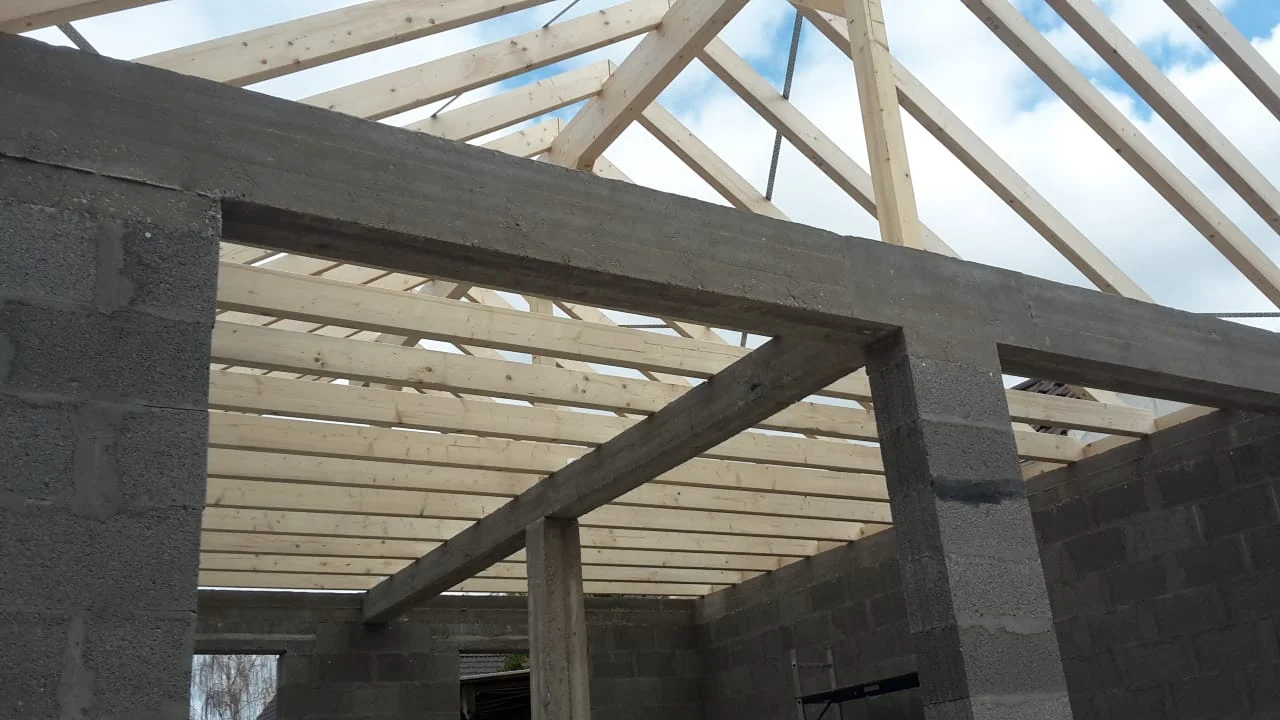 Referenzen Zimmerei 05 Gross Holzbau Zimmererarbeiten Dachbau Bossert