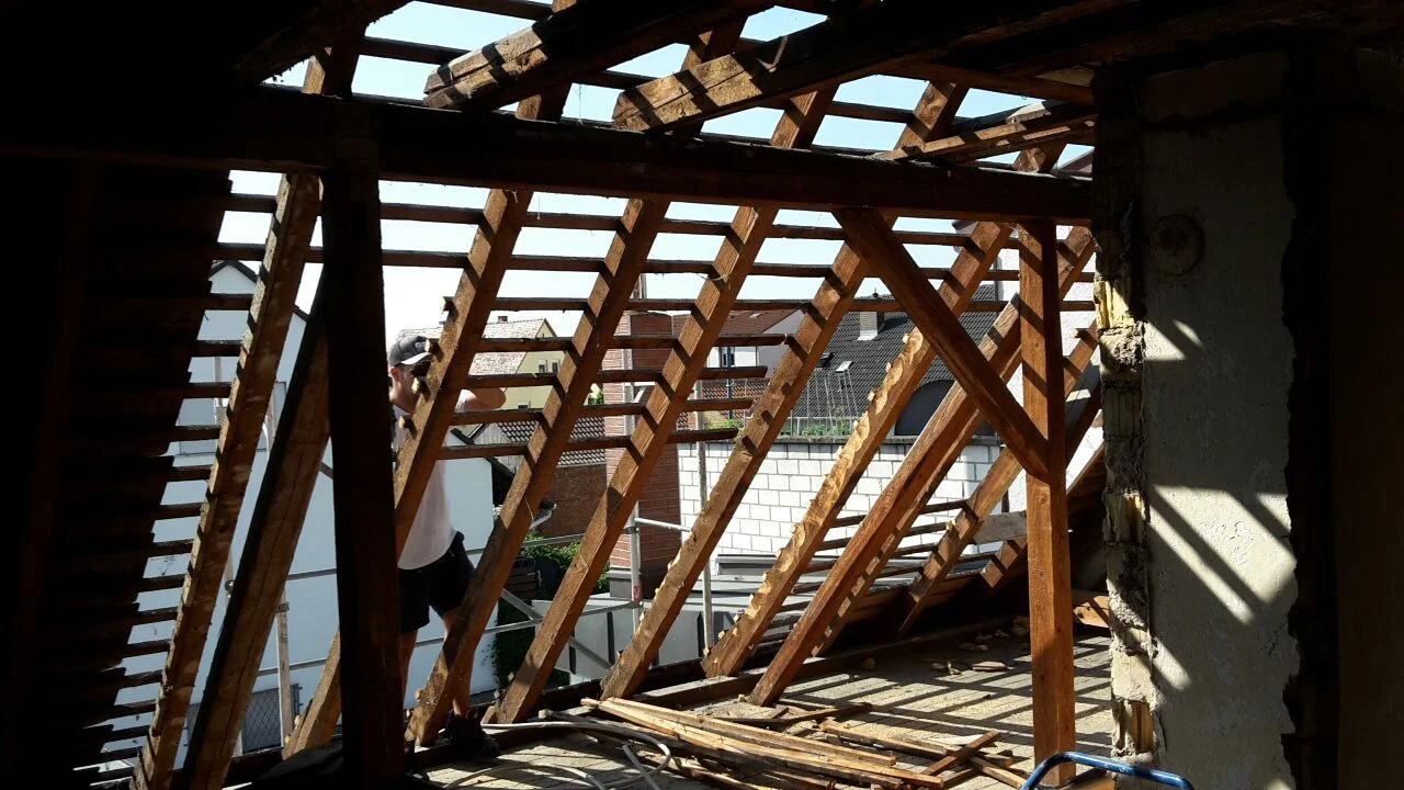 Referenzen Zimmerei 09 Gross Holzbau Zimmererarbeiten Dachbau Bossert